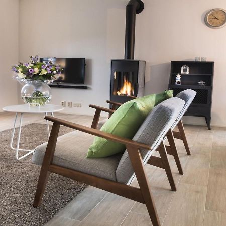 Rustic Holiday Home In Wissenkerke With Garden Екстериор снимка