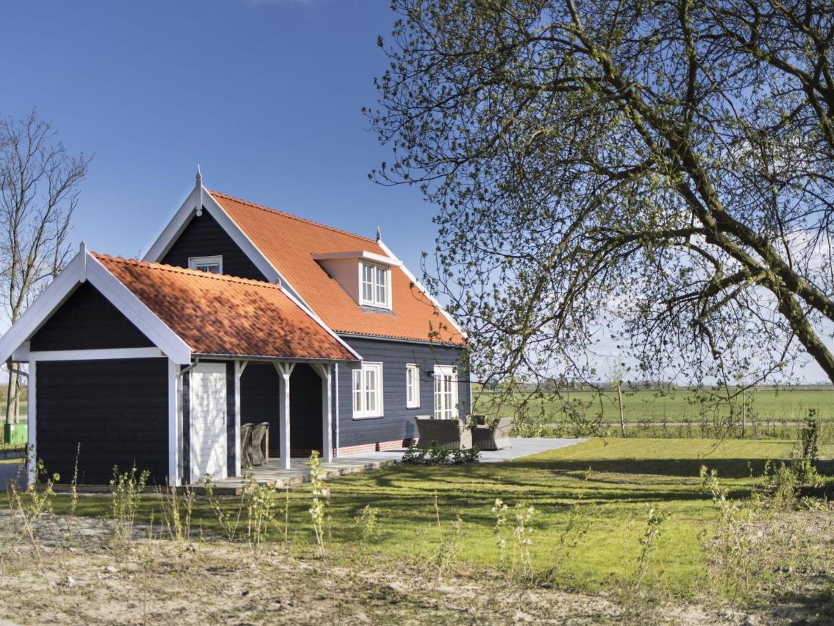 Rustic Holiday Home In Wissenkerke With Garden Екстериор снимка